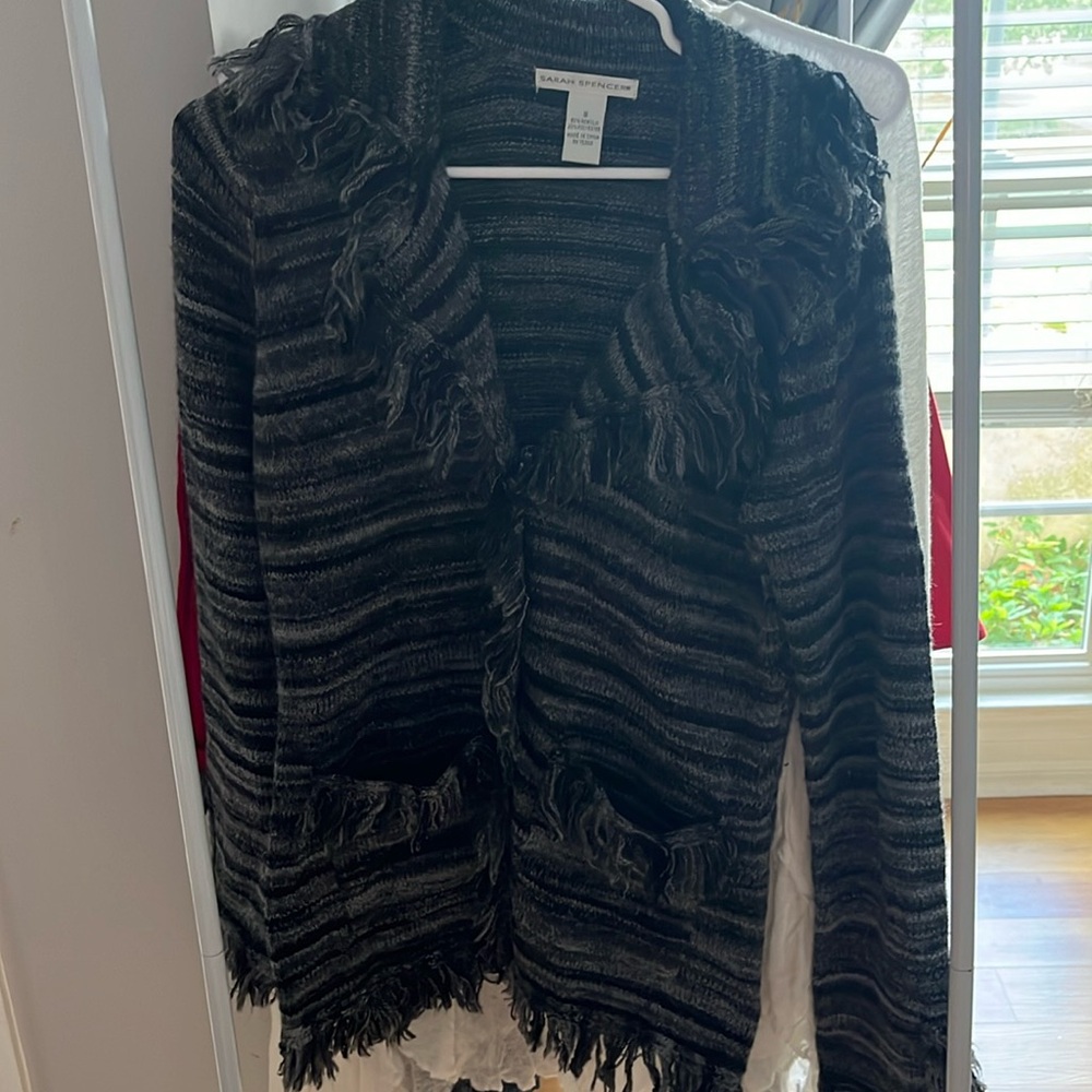 Sarah Spencer button sweater with deep pockets size Small